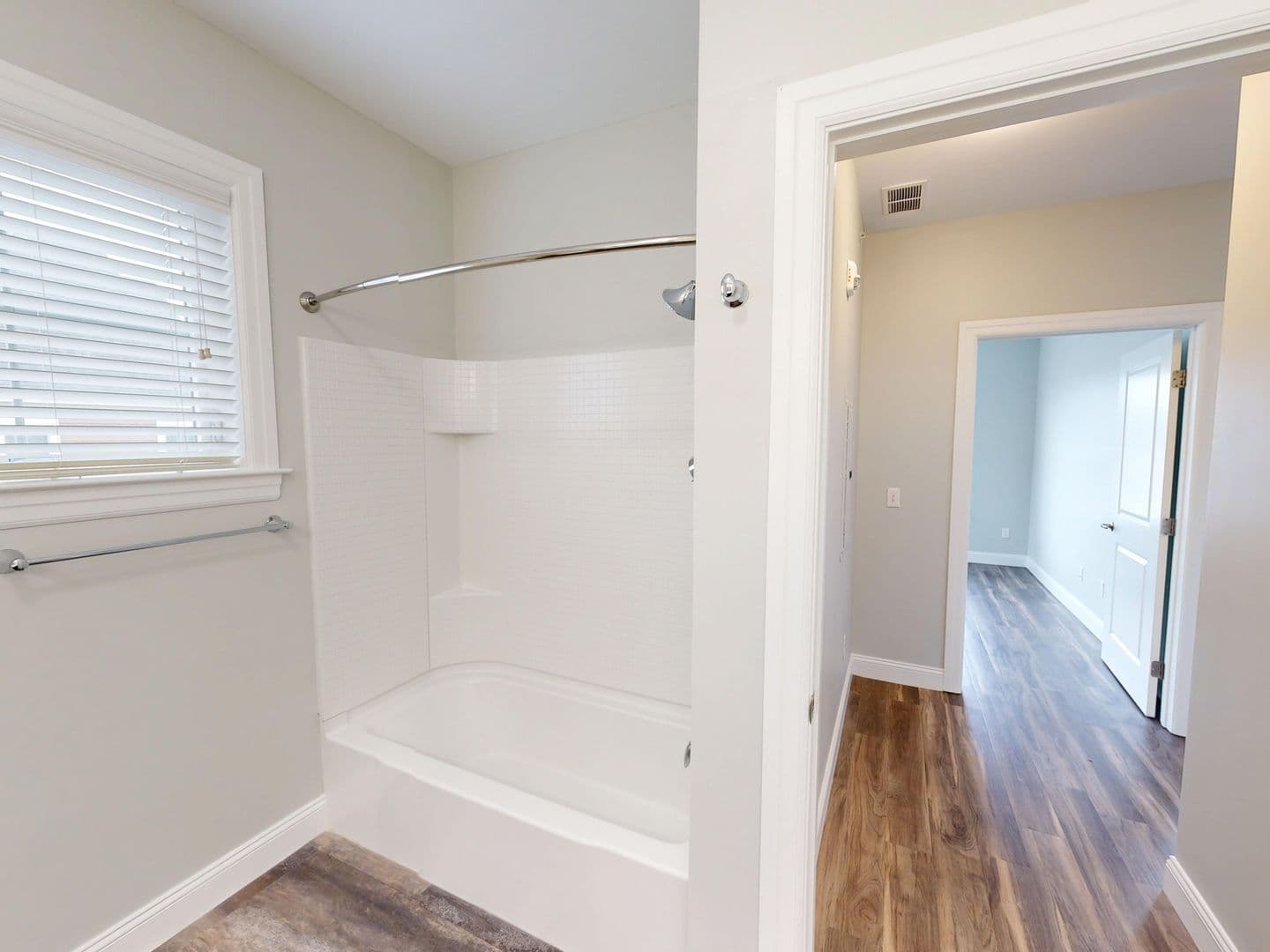 Hamden Apartment: 380 Mather St.