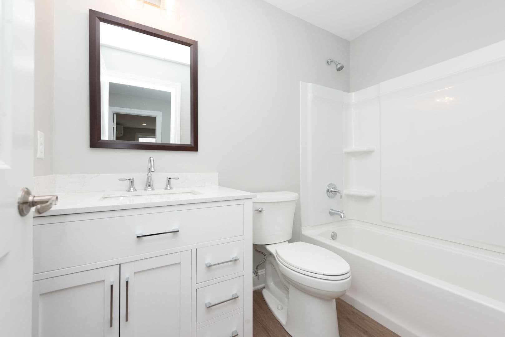Hamden Apartment: 925 Mix Ave