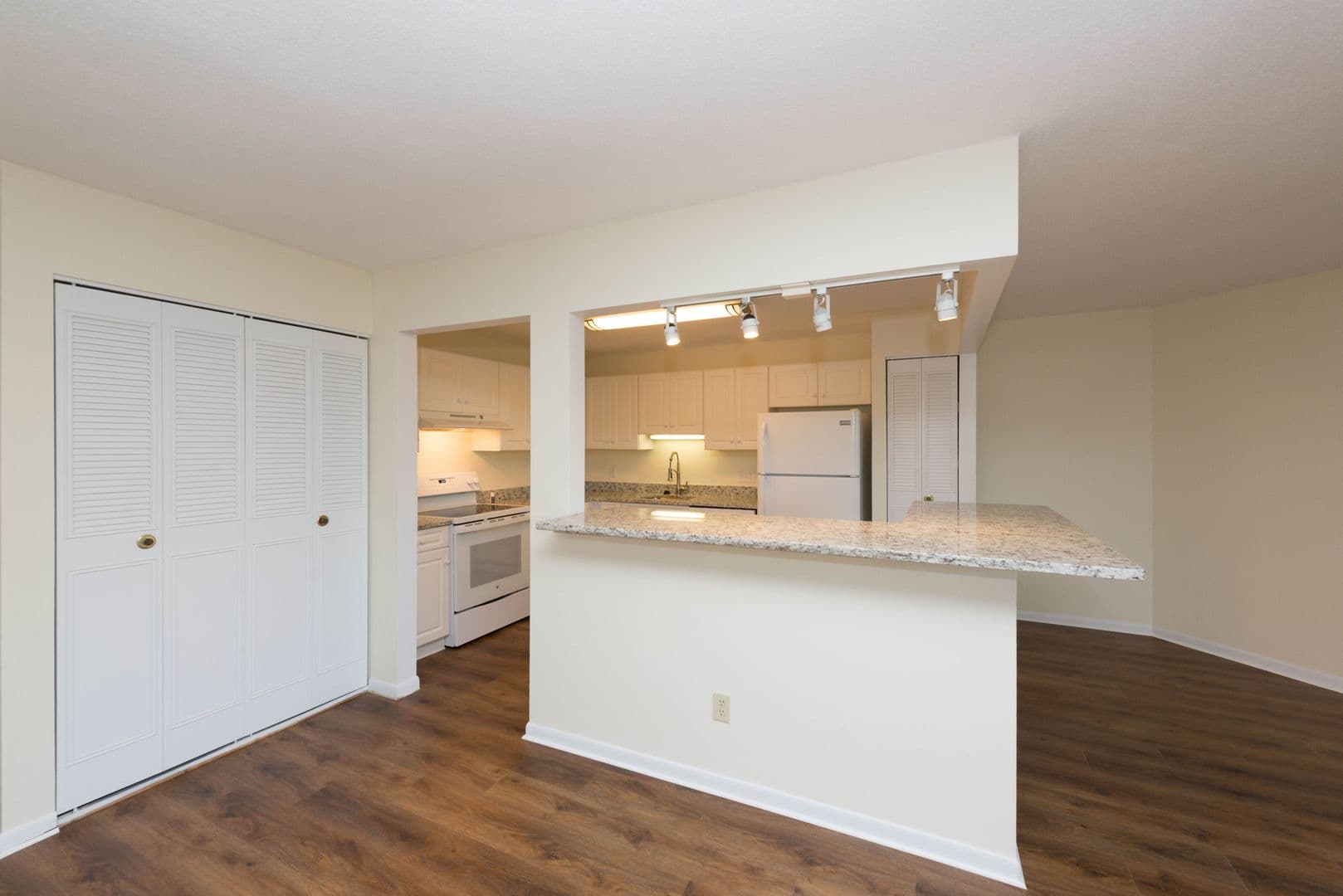 Hamden Apartment: 835-865 Mix Avenue