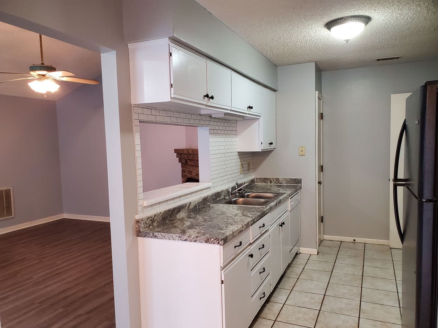 Savannah House: 1401 King George Blvd Unit 9