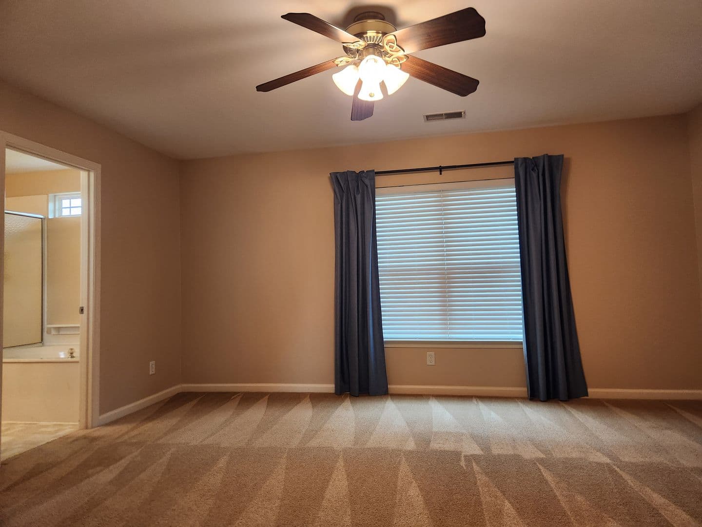 Savannah House: 1 Myrrh Circle