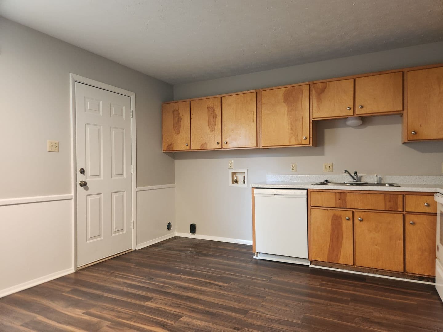 Savannah Apartment: 3646 Duane Court