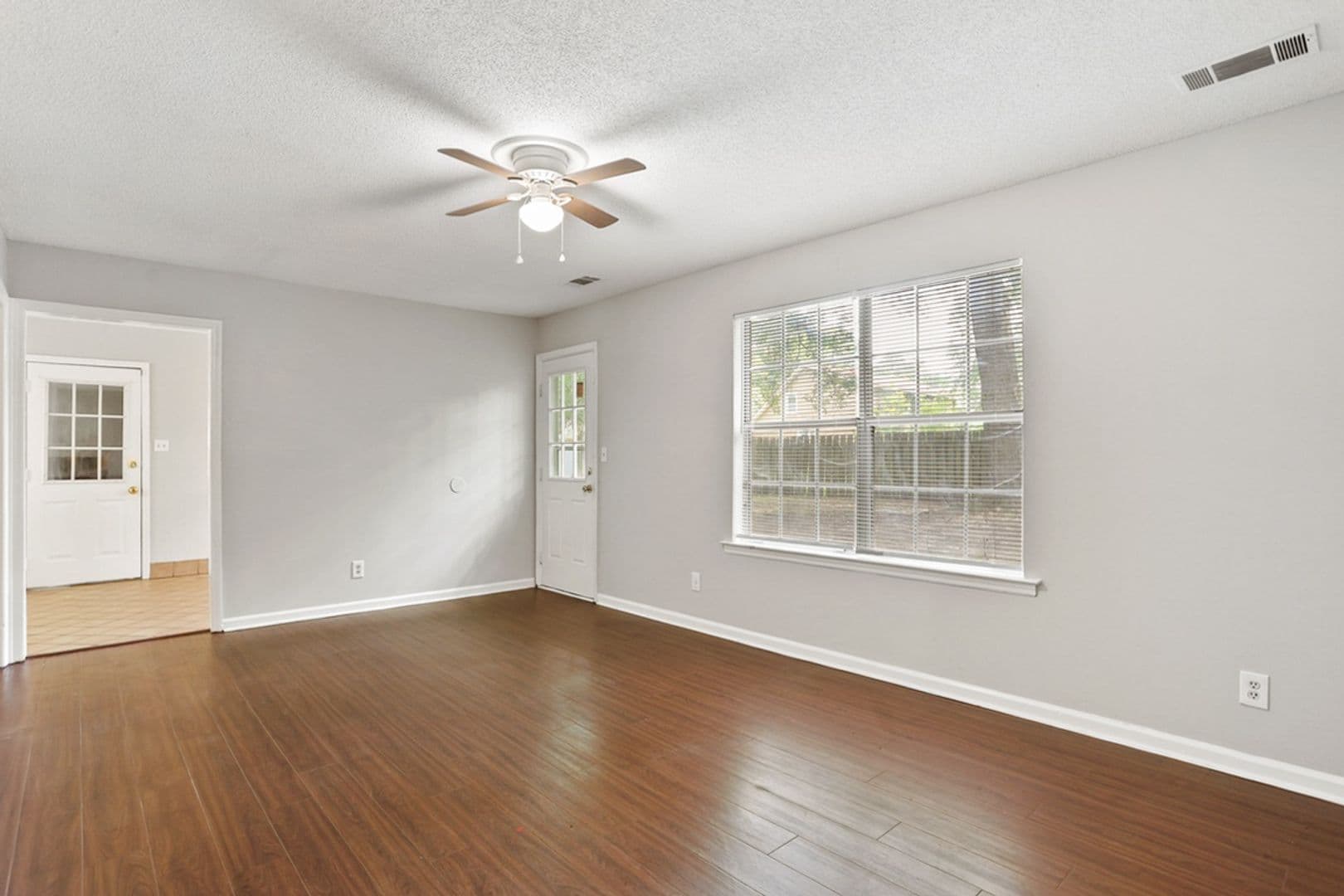 Savannah House: 32 Norwood Ct.