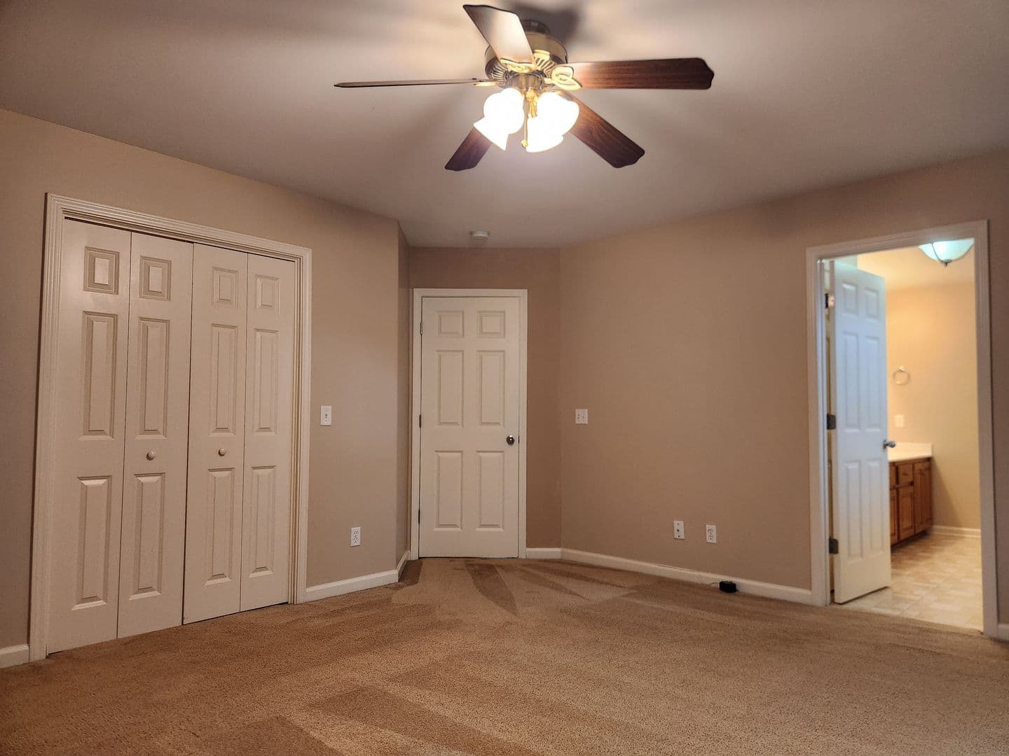 Savannah House: 1 Myrrh Circle