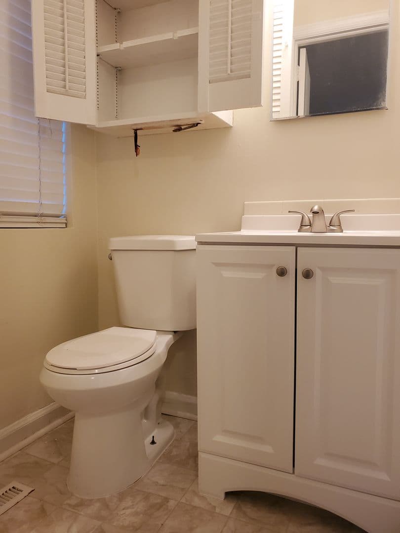 Savannah House: 130 Linden Drive