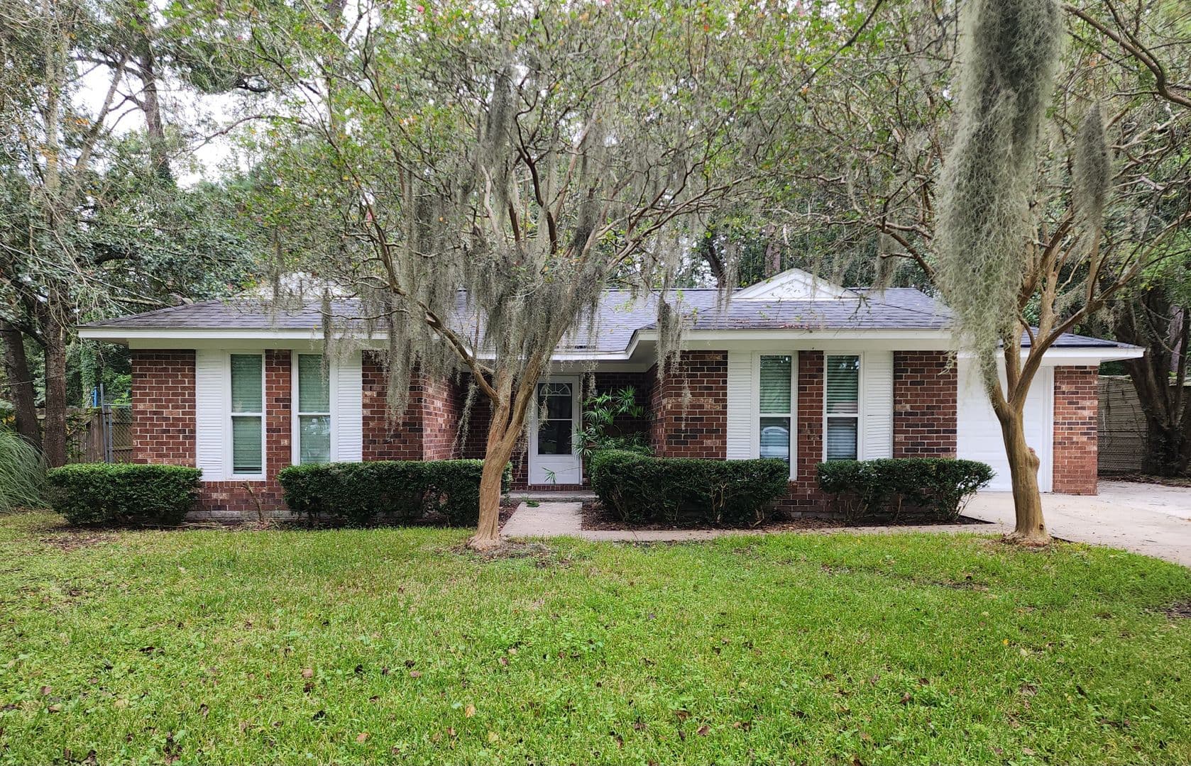 Savannah House: 1325 Whitfield Park Dr.