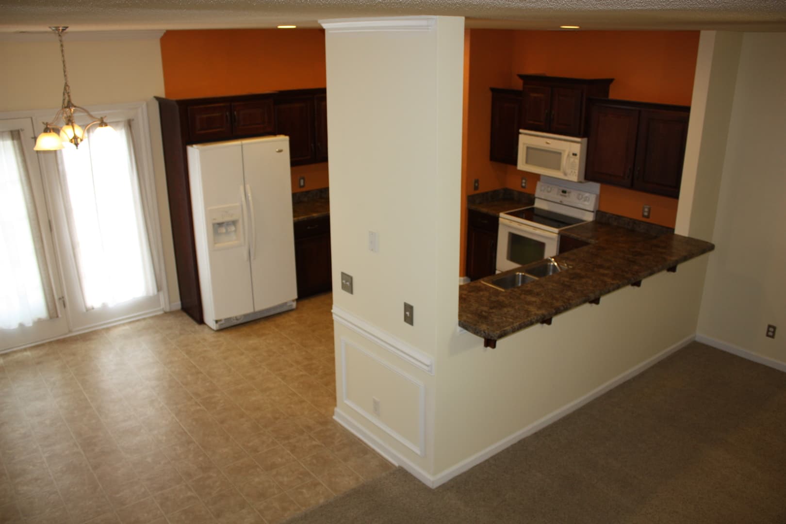 Savannah House: 8 Reese Way