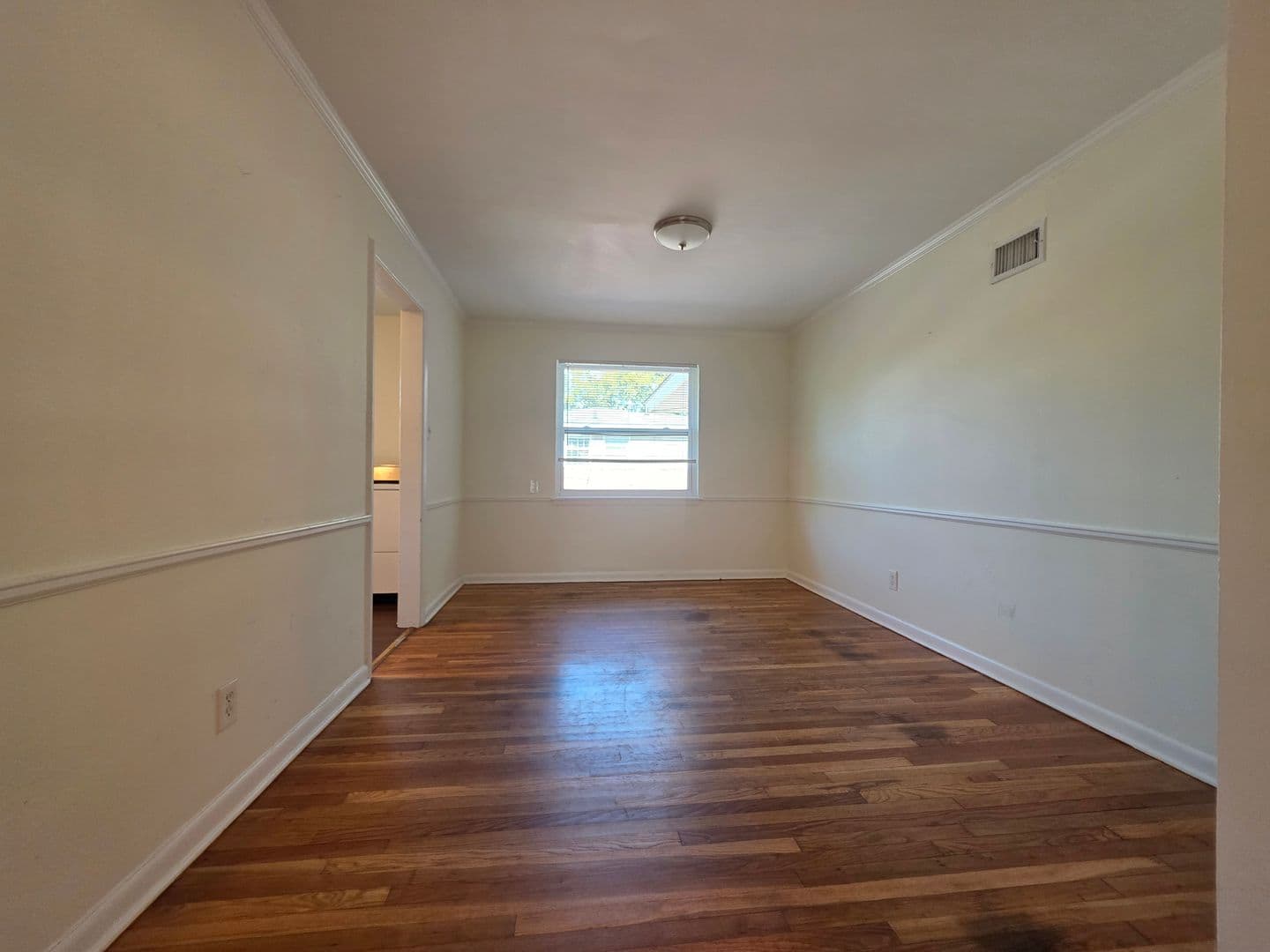 Savannah Apartment: 3601 Bull St