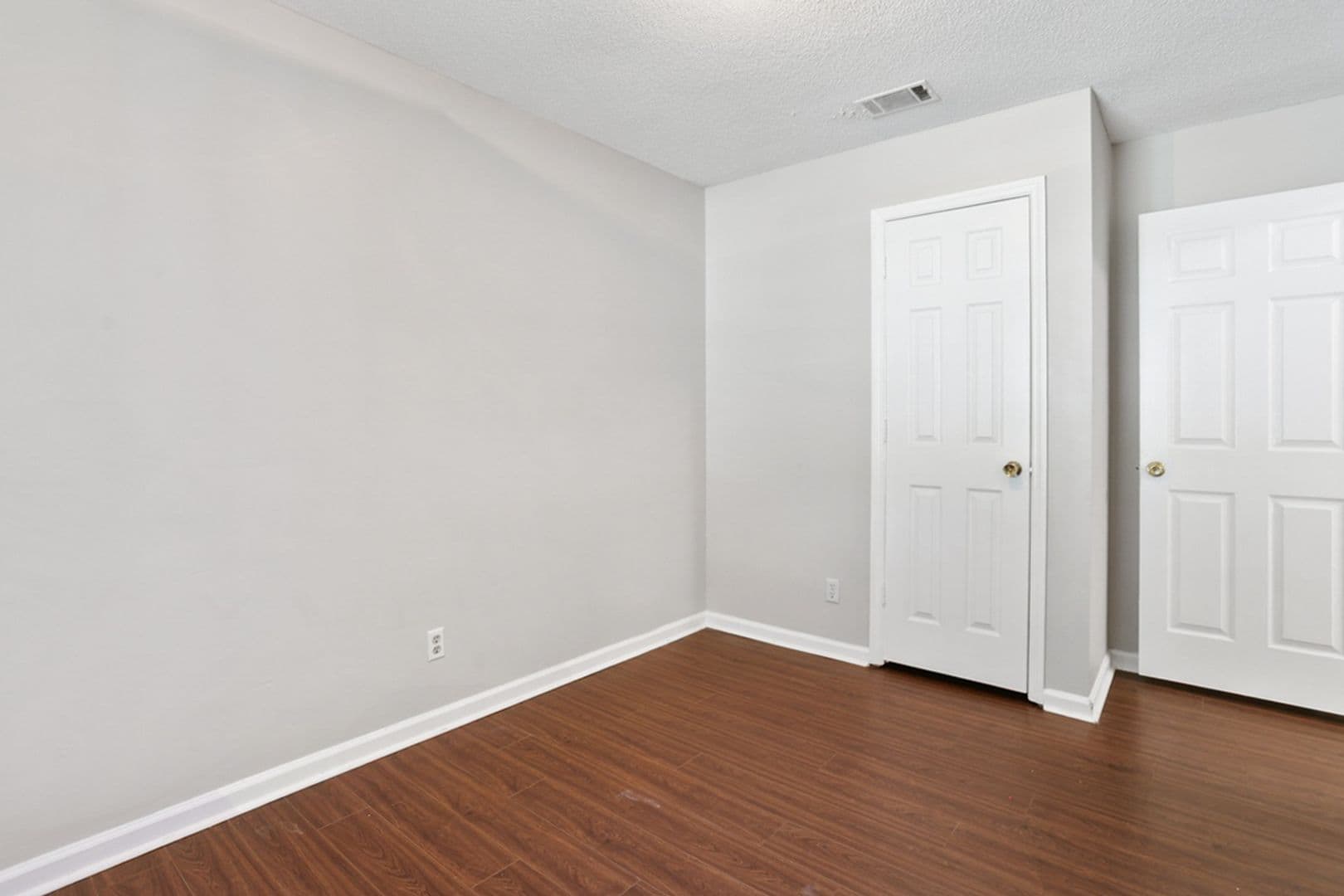 Savannah House: 32 Norwood Ct.