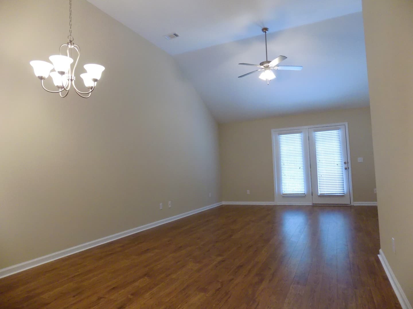 Savannah House: 55 Rivermoor Court