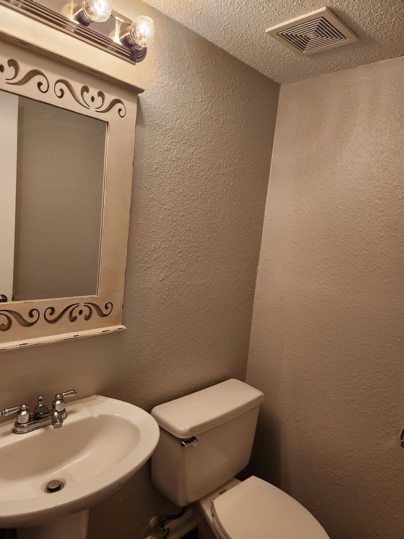 Savannah House: 140 Windmill Lane