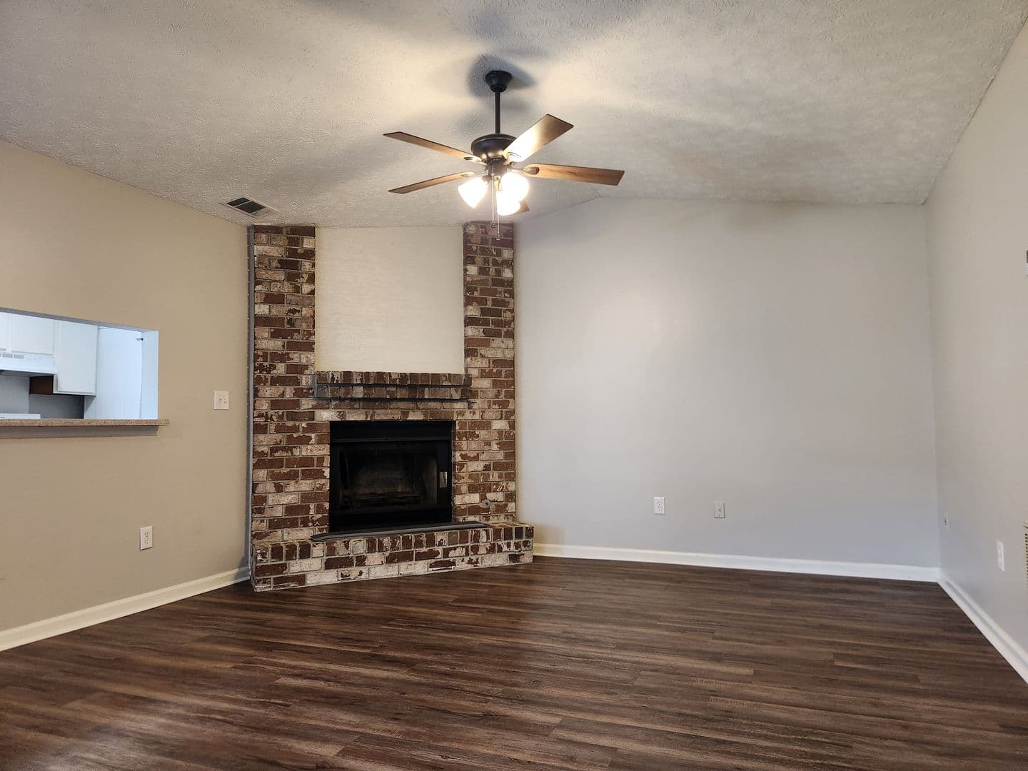 Savannah House: 1211 King George Blvd Unit 14
