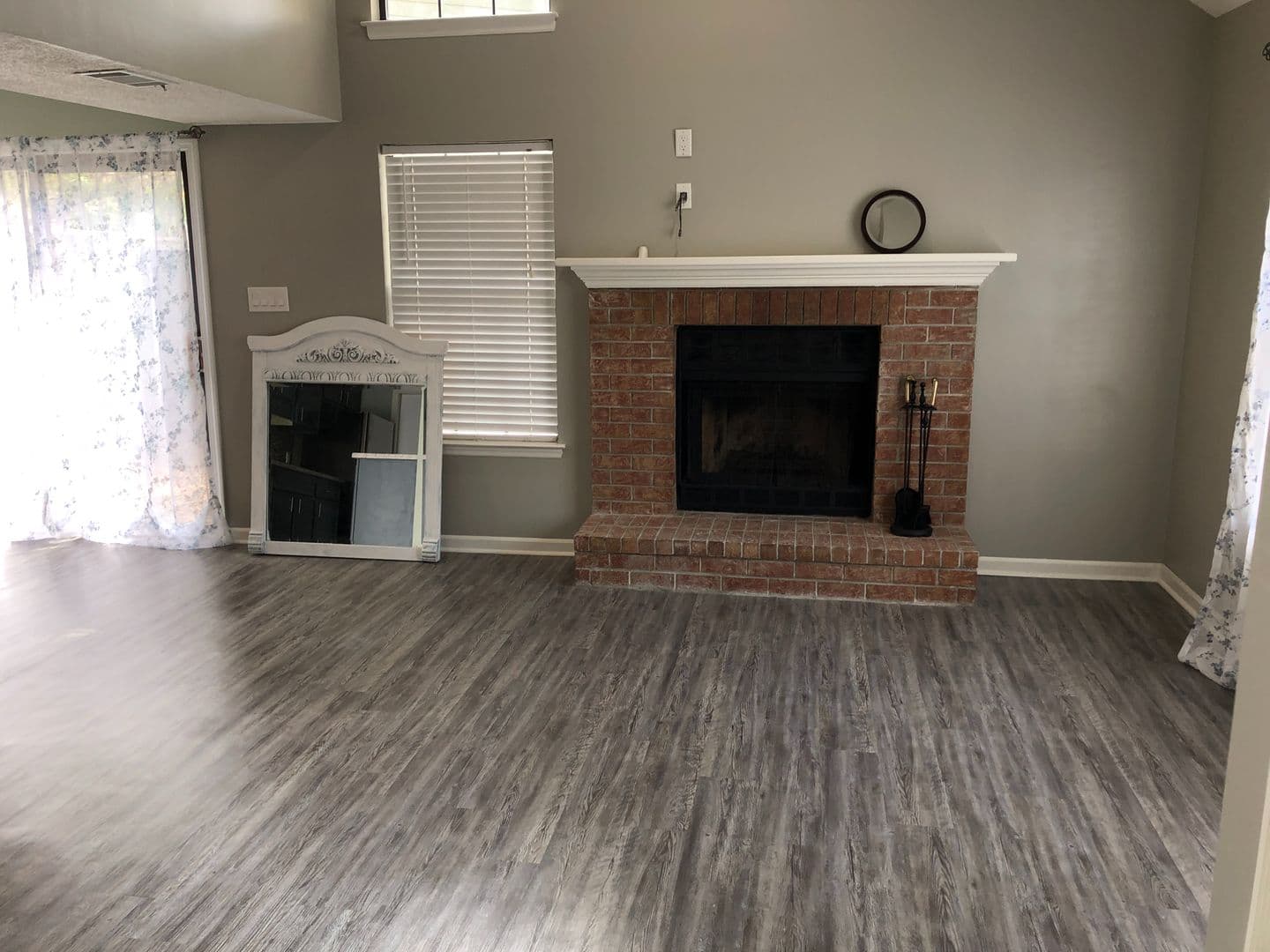 Savannah House: 118 Holland Park Circle