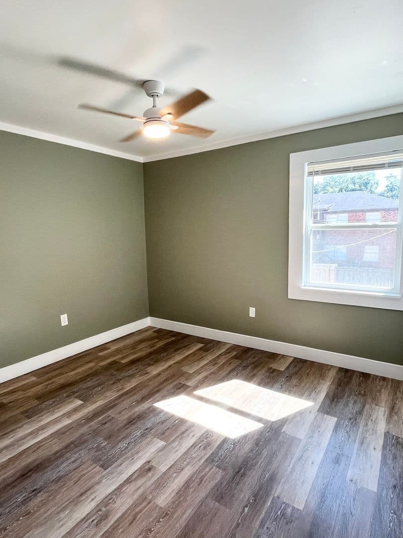 Savannah Apartment: 2524 Semken Ave