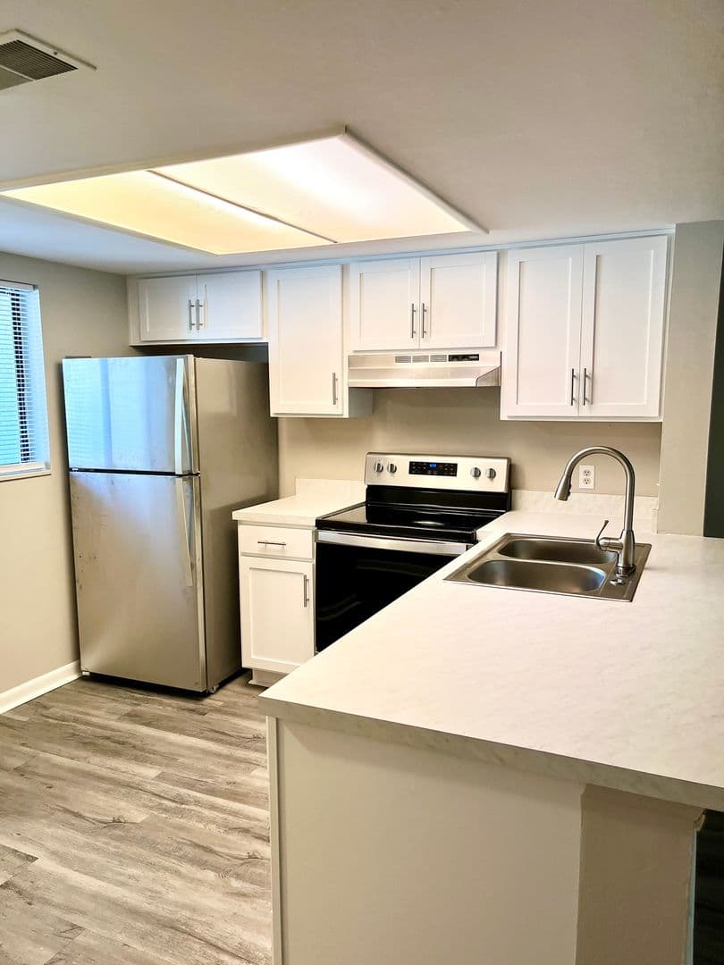 Savannah Condo: 12510 White Bluff Rd