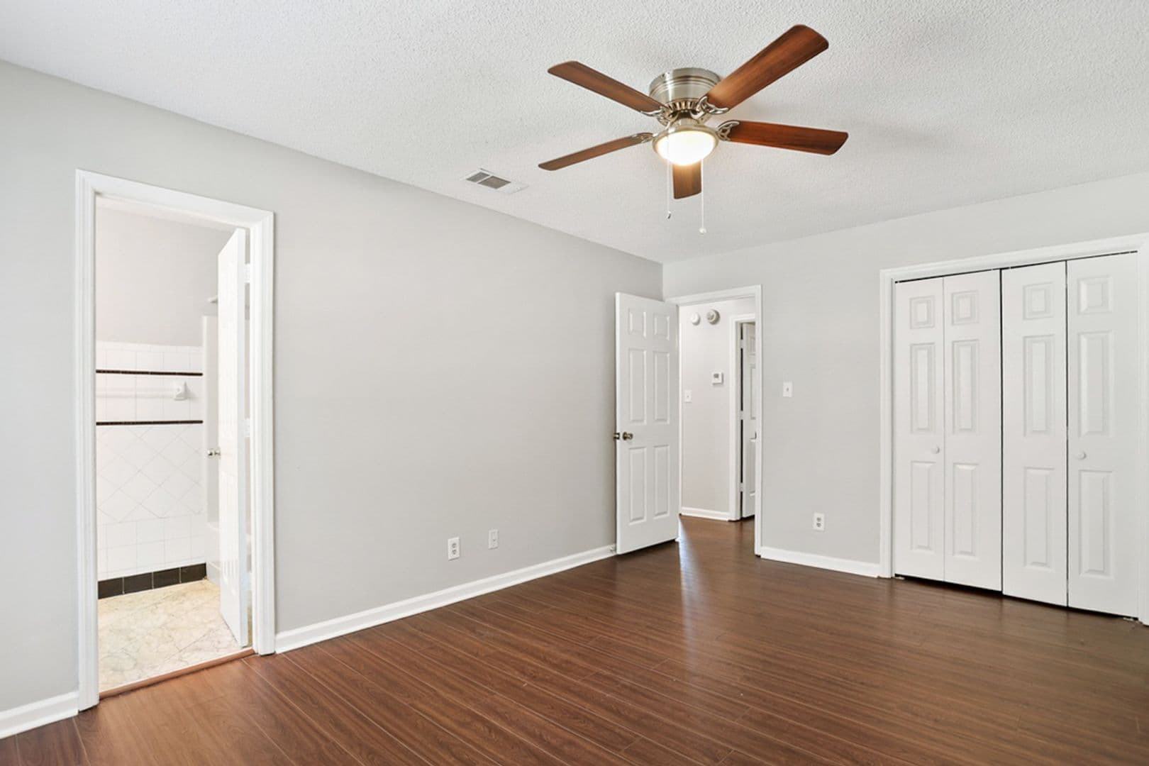 Savannah House: 32 Norwood Ct.