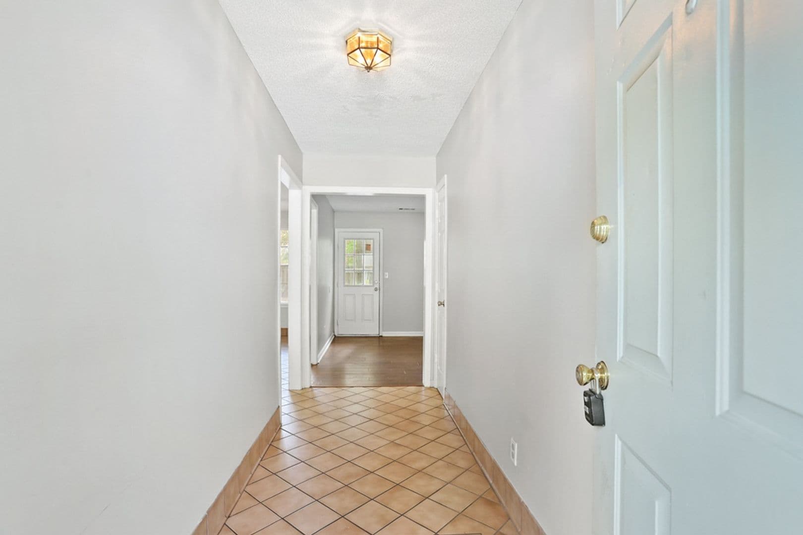 Savannah House: 32 Norwood Ct.