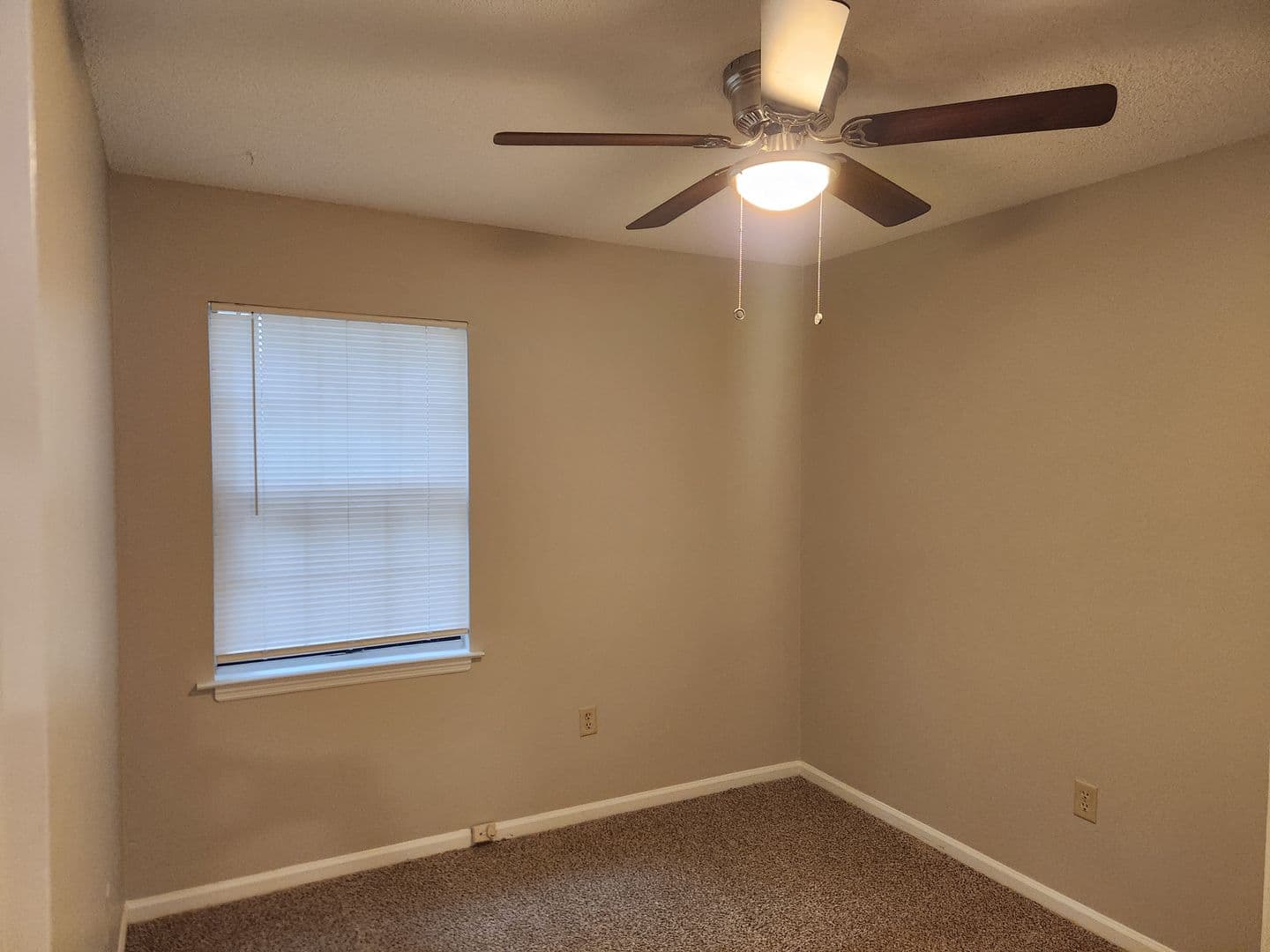 Savannah House: 140 Windmill Lane