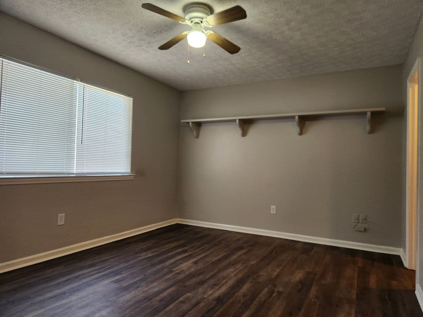 Savannah House: 1211 King George Blvd Unit 14
