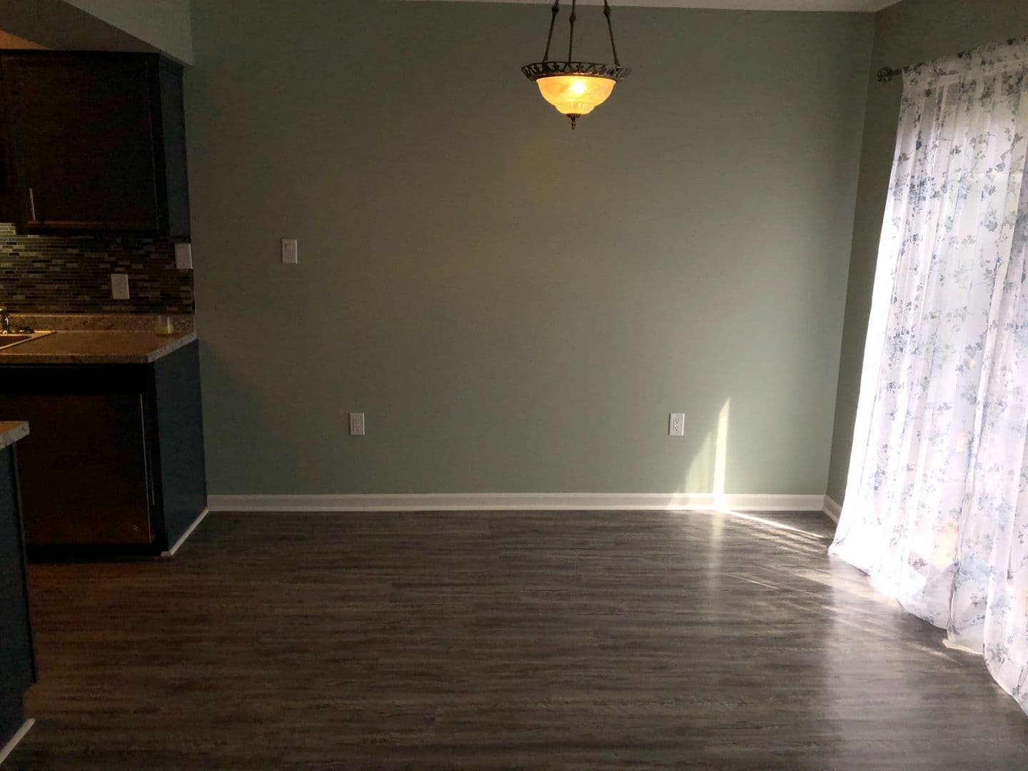 Savannah House: 118 Holland Park Circle