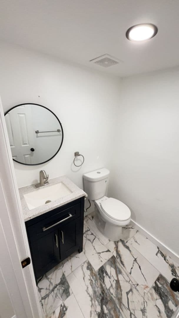 Savannah Townhome: 6501 Habersham Street