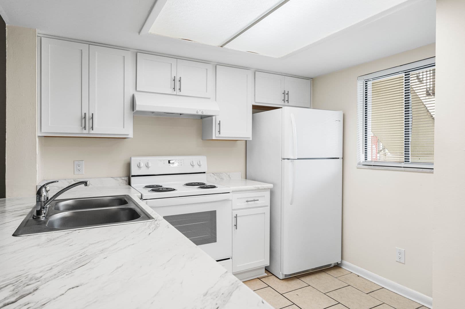 Savannah House: 12510 White Bluff Rd