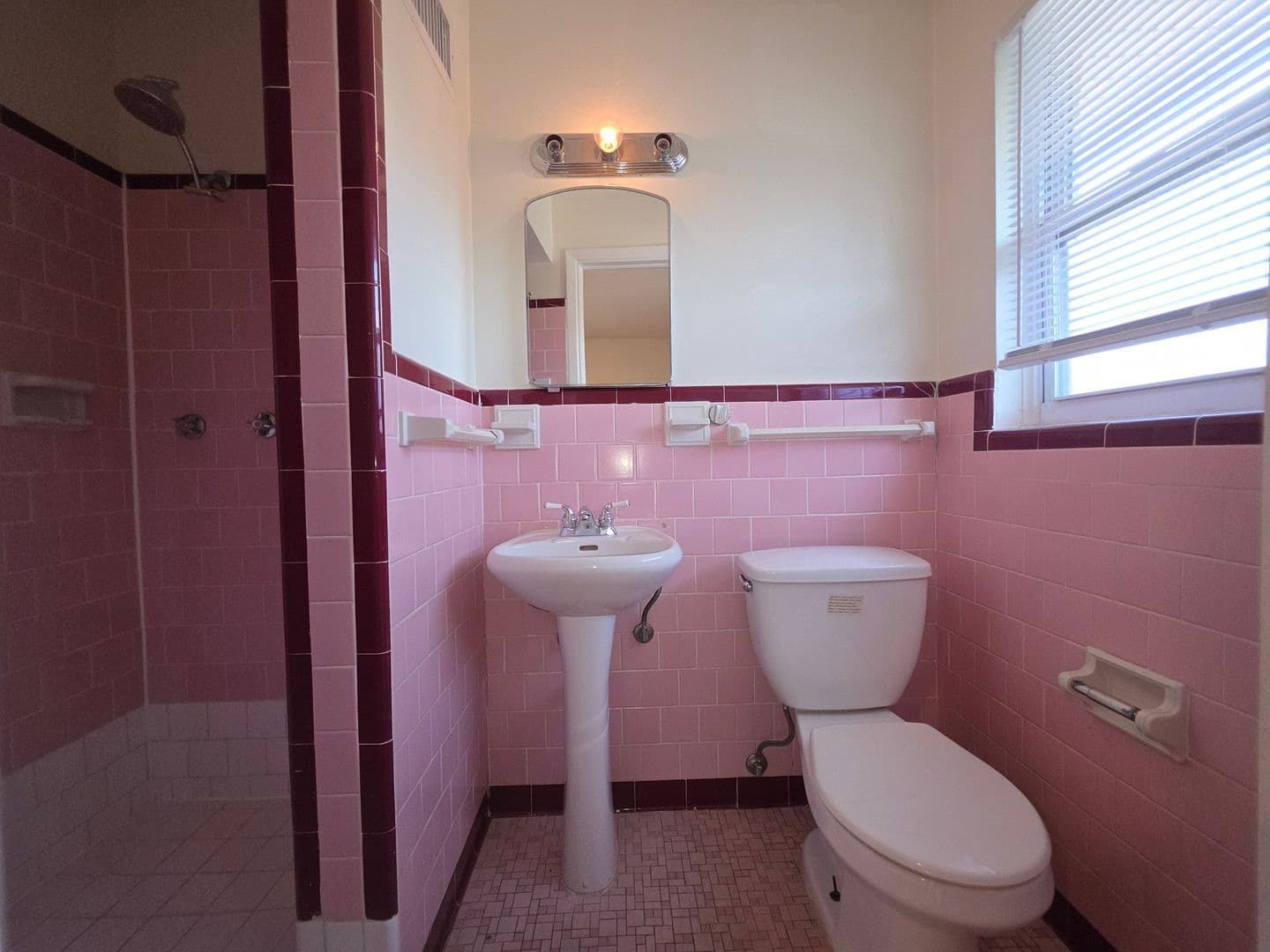 Savannah Apartment: 3601 Bull St