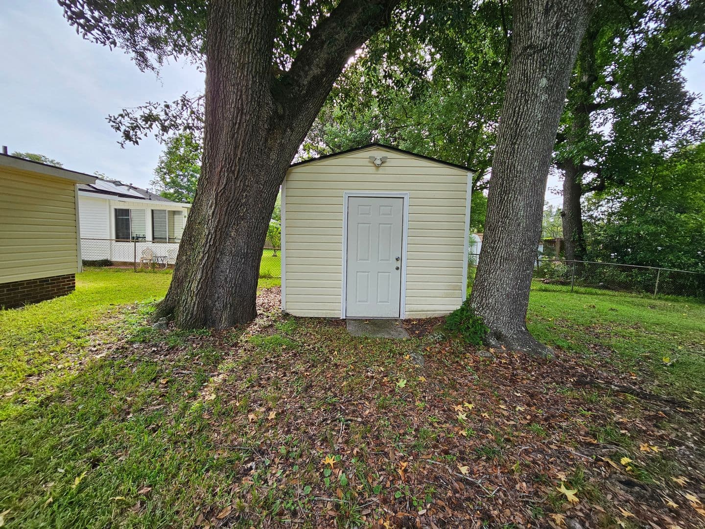 Savannah House: 303 Brandywine Rd