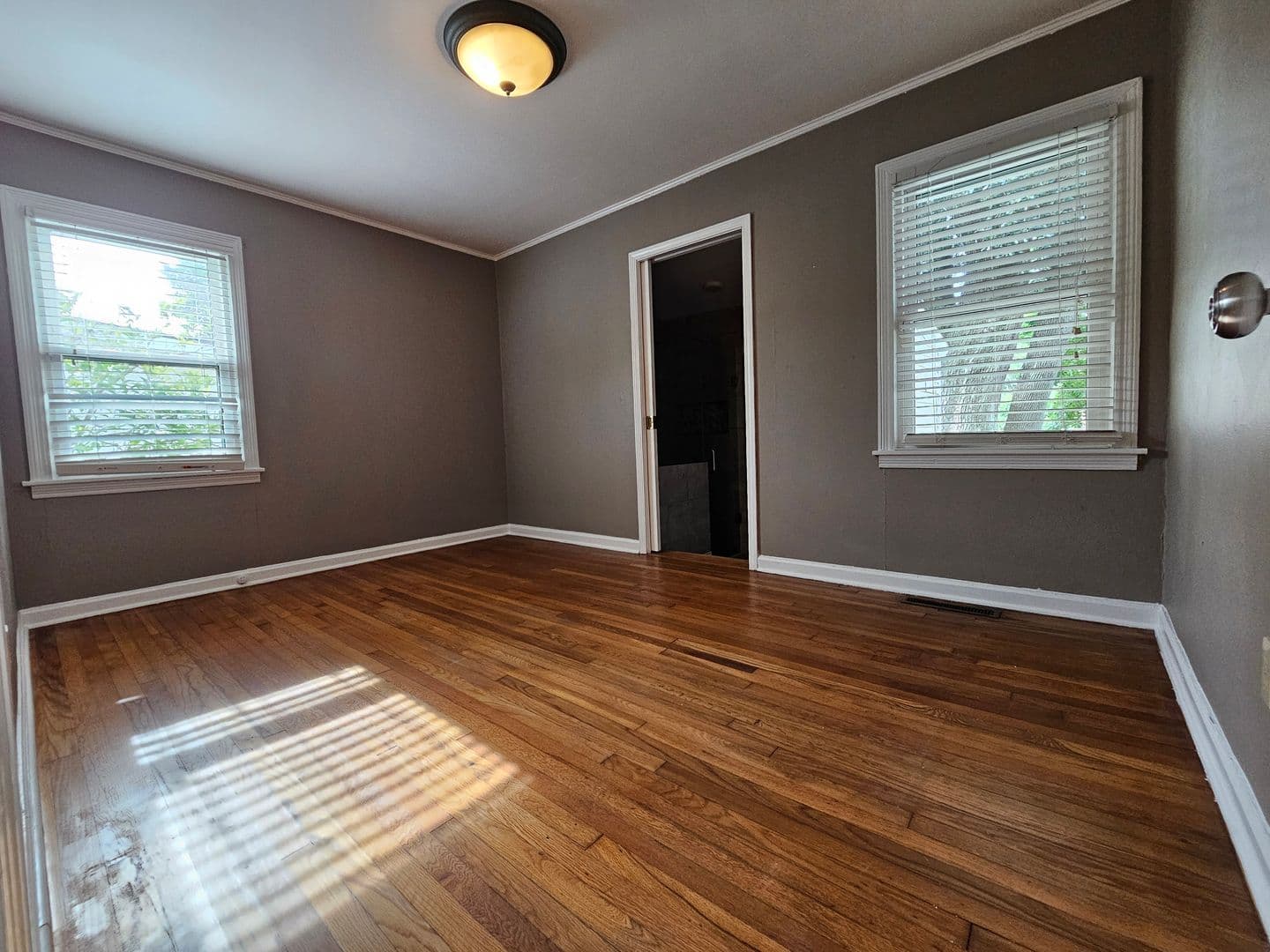 Savannah House: 303 Brandywine Rd