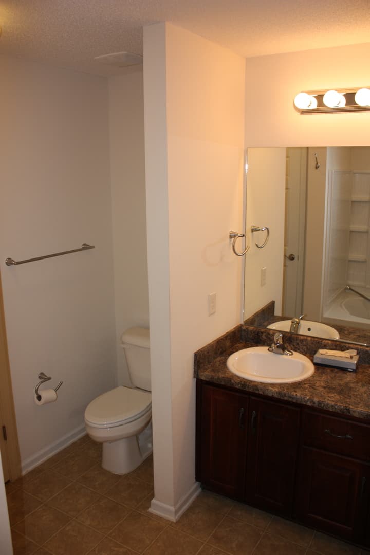 Savannah House: 8 Reese Way