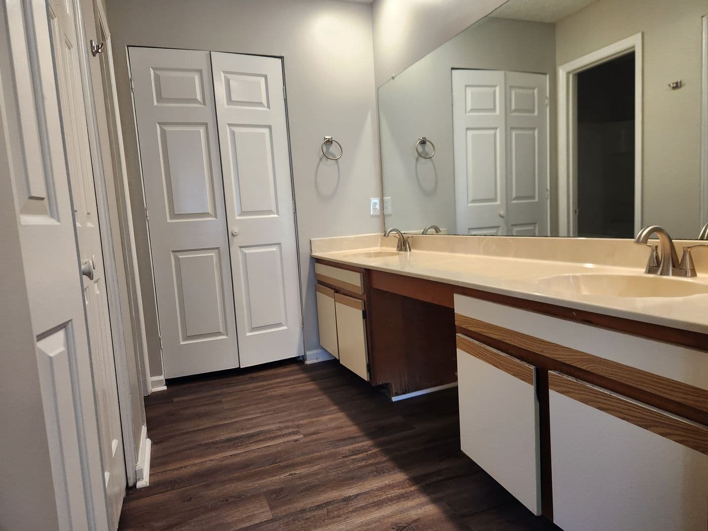 Savannah House: 1211 King George Blvd Unit 14