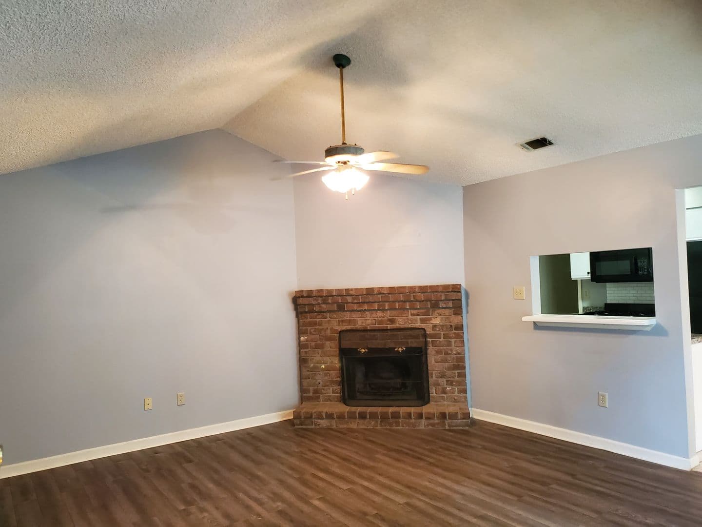 Savannah House: 1401 King George Blvd Unit 9