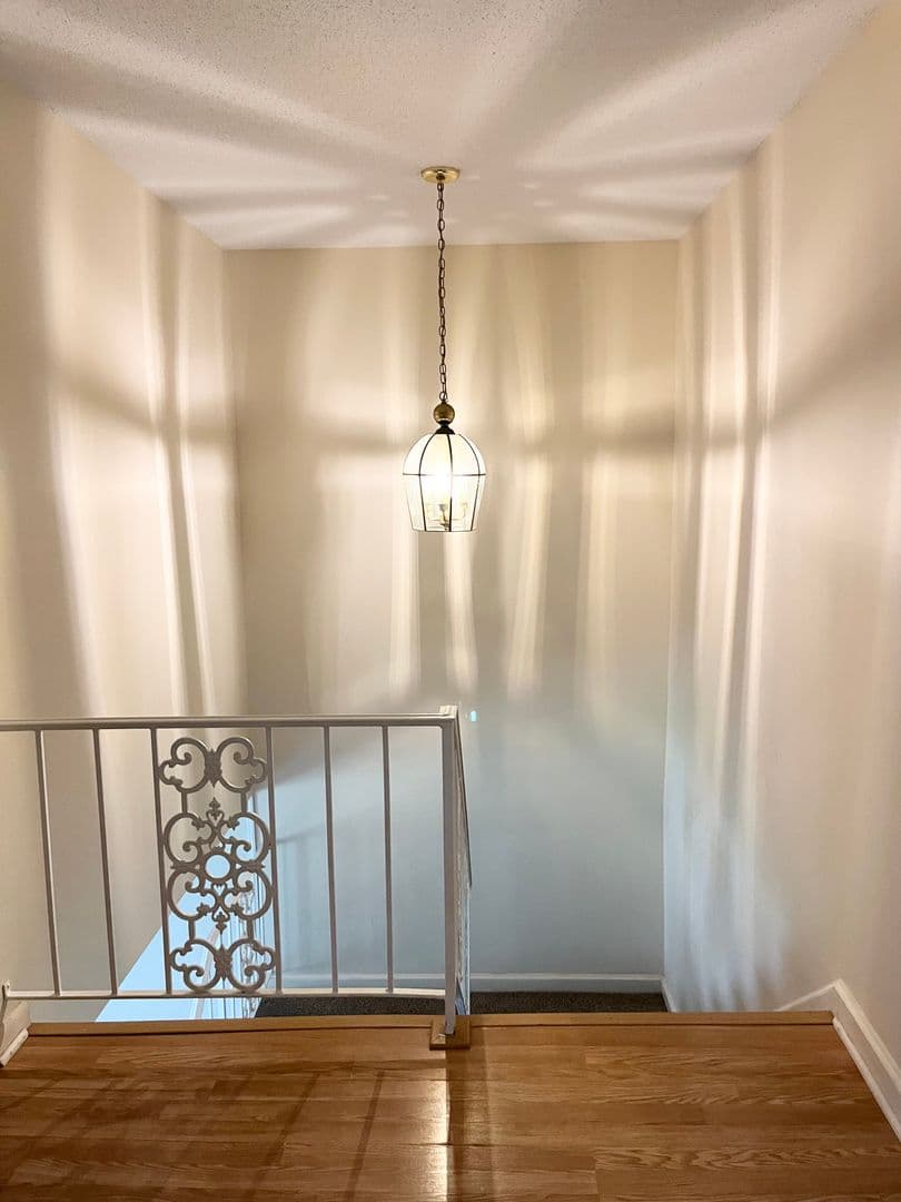 Savannah Townhome: 455 Mall Blvd