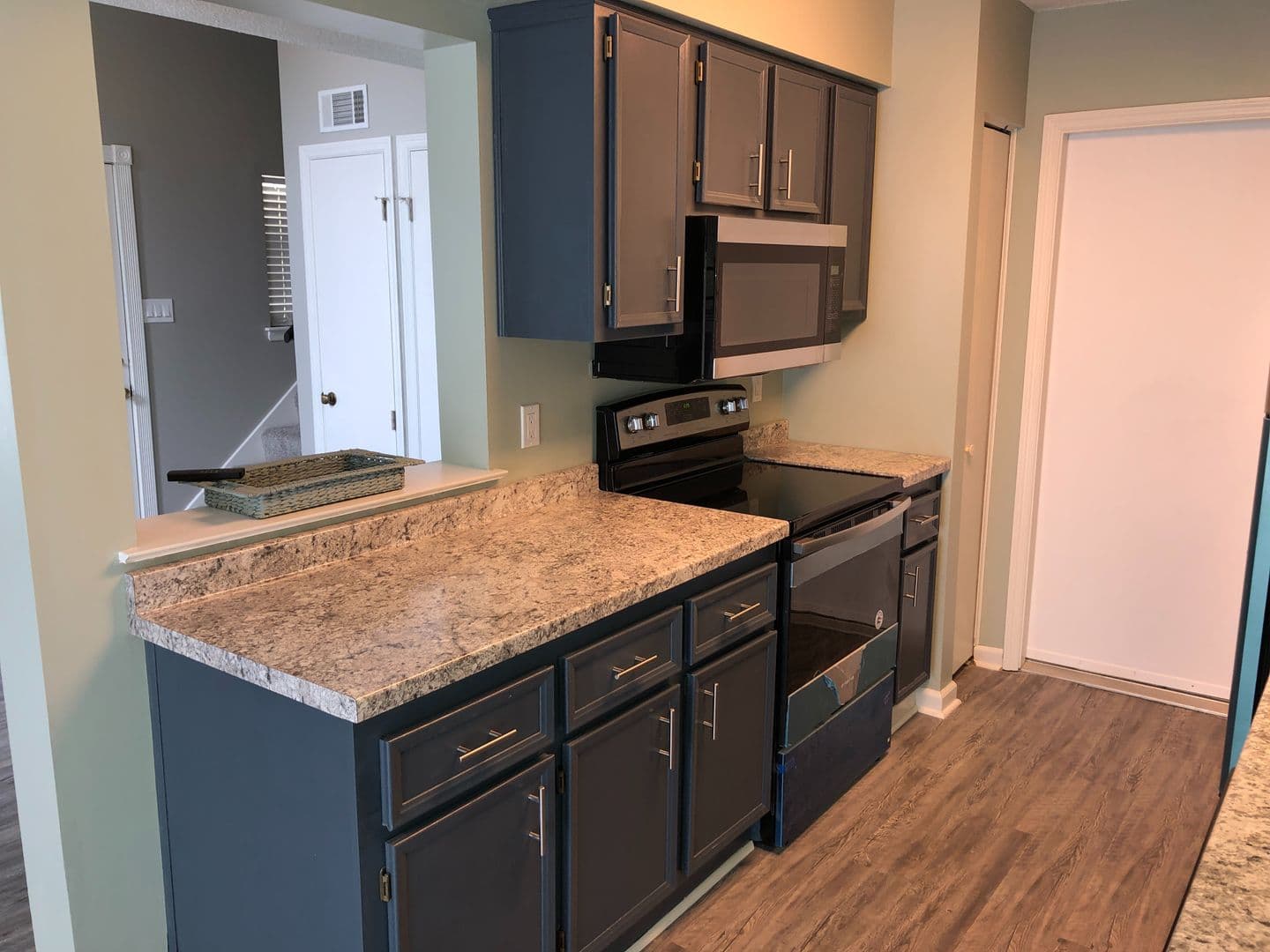Savannah House: 118 Holland Park Circle