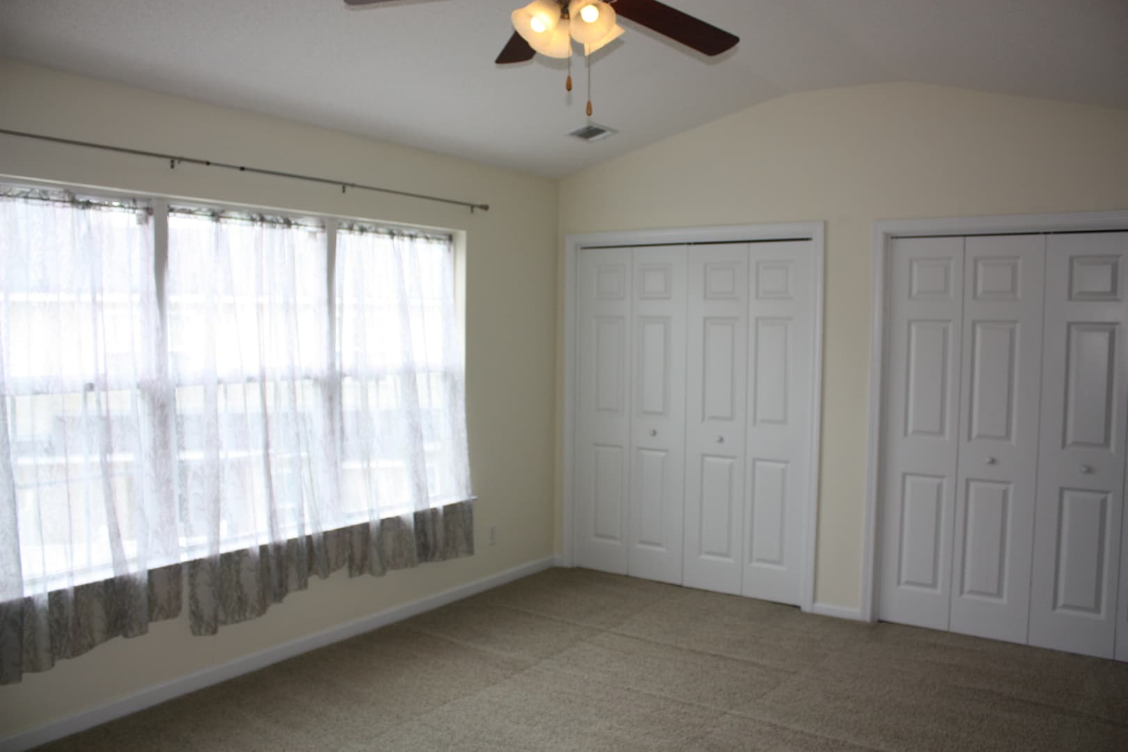 Savannah House: 8 Reese Way