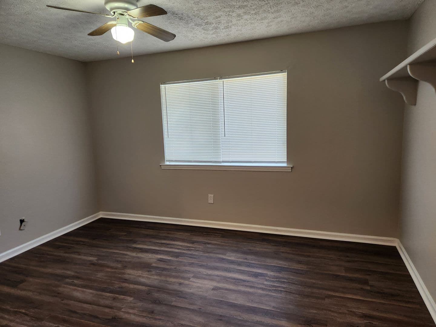 Savannah House: 1211 King George Blvd Unit 14