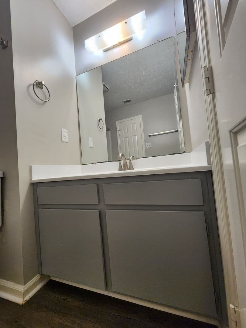 Savannah House: 1211 King George Blvd Unit 14