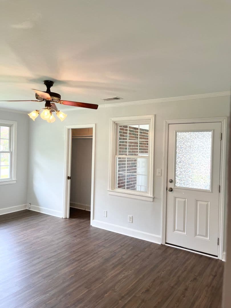 Pooler House: 116 Symons Street