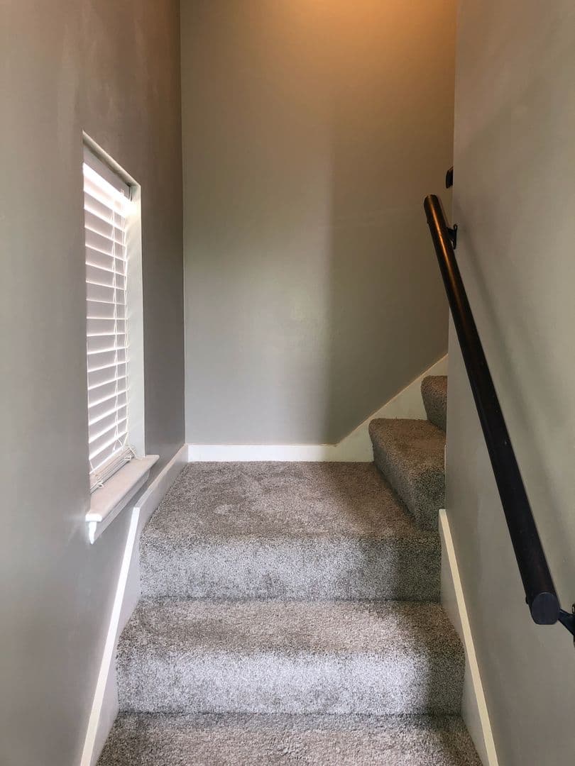 Savannah House: 118 Holland Park Circle