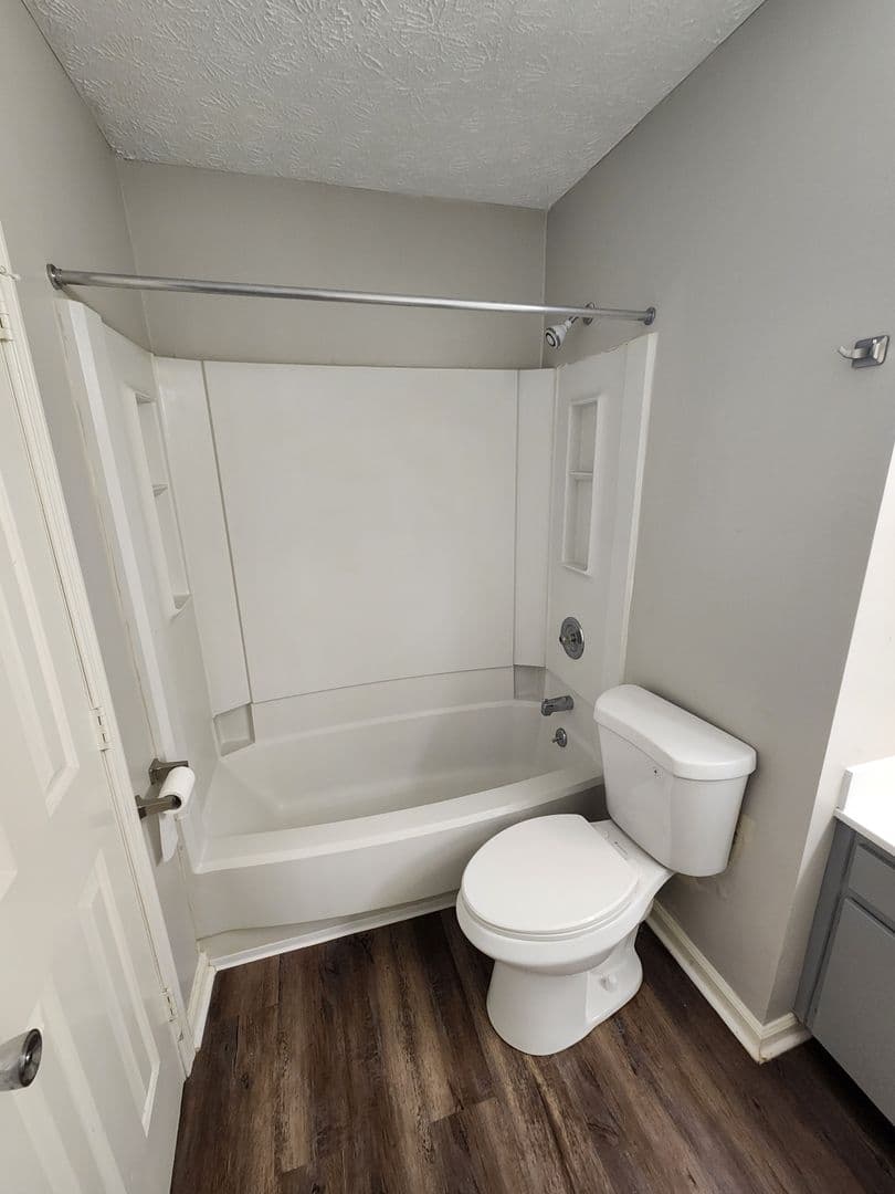 Savannah House: 1211 King George Blvd Unit 14