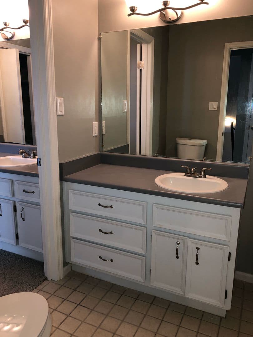 Savannah House: 118 Holland Park Circle