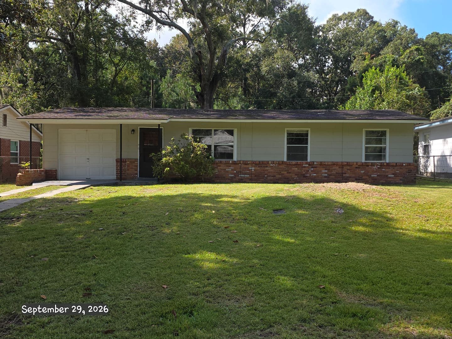 Savannah House: 2225 Vicksburg Dr.