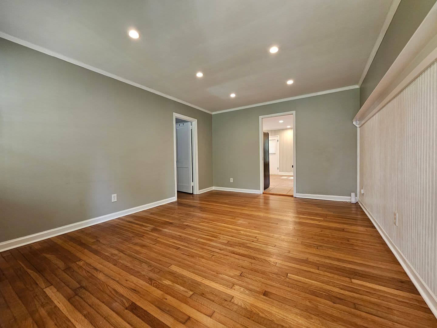 Savannah House: 303 Brandywine Rd
