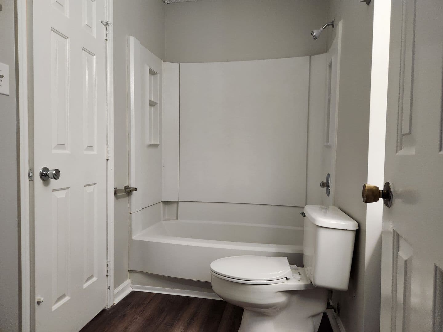 Savannah House: 1211 King George Blvd Unit 14