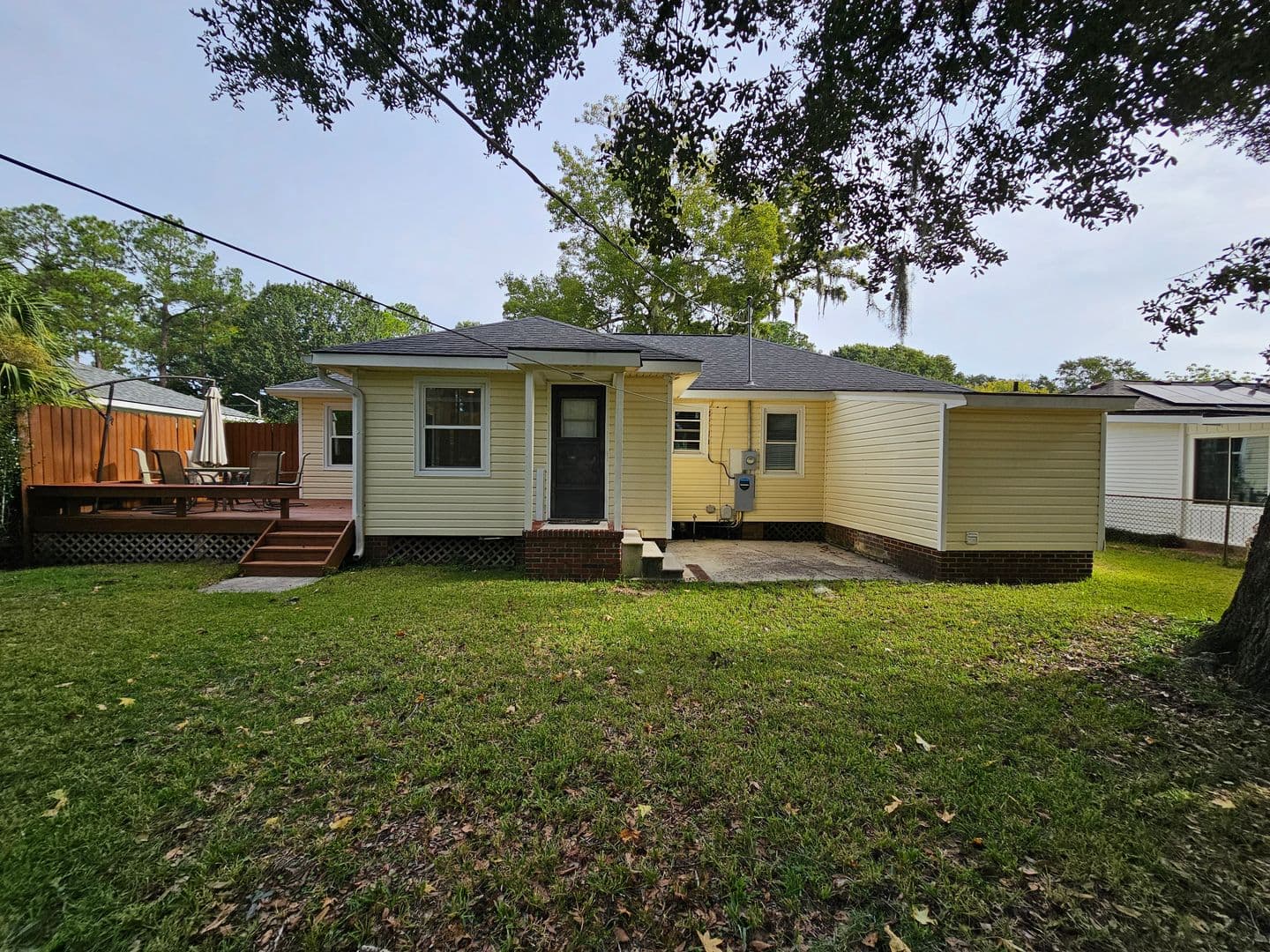 Savannah House: 303 Brandywine Rd