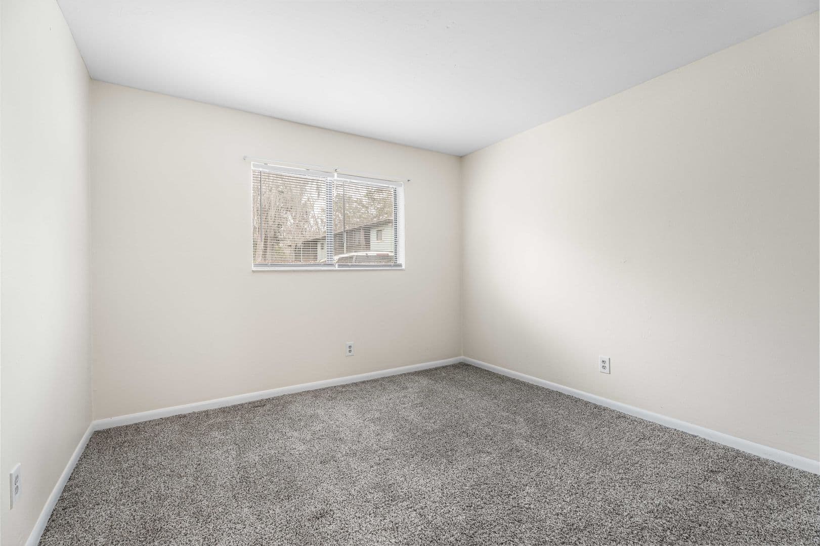 Savannah House: 12510 White Bluff Rd