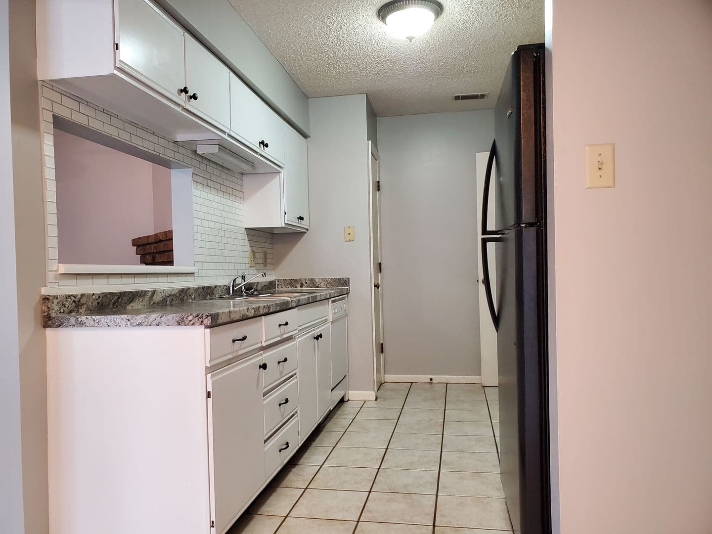 Savannah House: 1401 King George Blvd Unit 9