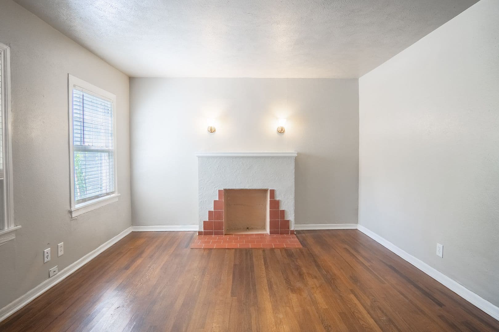 Fort Worth Apartment: 3245 8th Avenue & 1558 W Shaw Dr