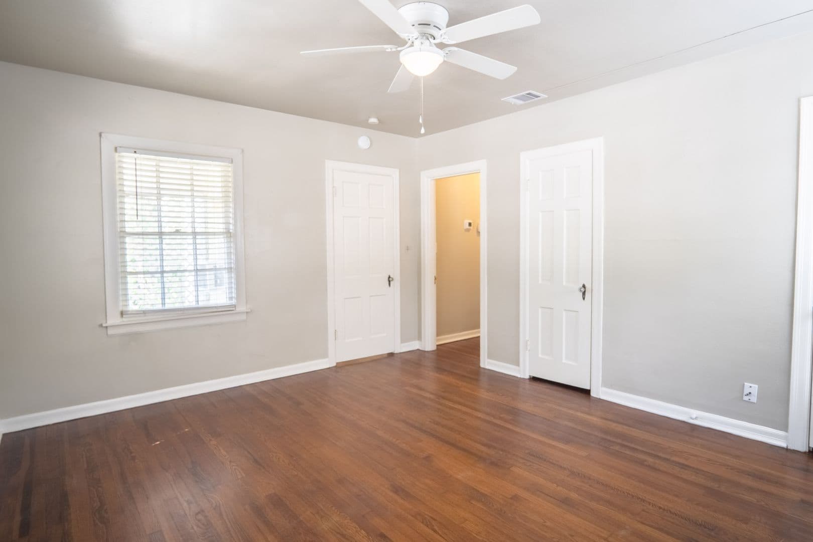 Fort Worth Apartment: 3245 8th Avenue & 1558 W Shaw Dr