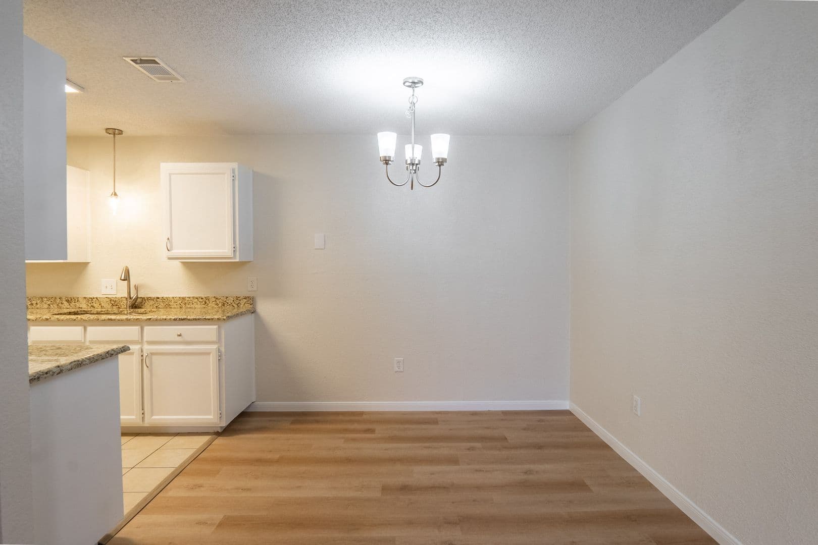 North Richland Hills Multiplex: 6616/6618 Parkview Lane - 6618 Parkview Lane